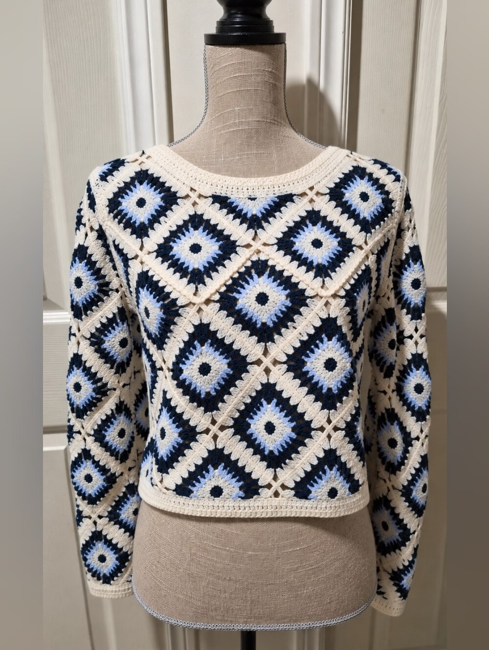 Rebellion Crochet Granny Square Cropped Sweater Blue Cream Size S